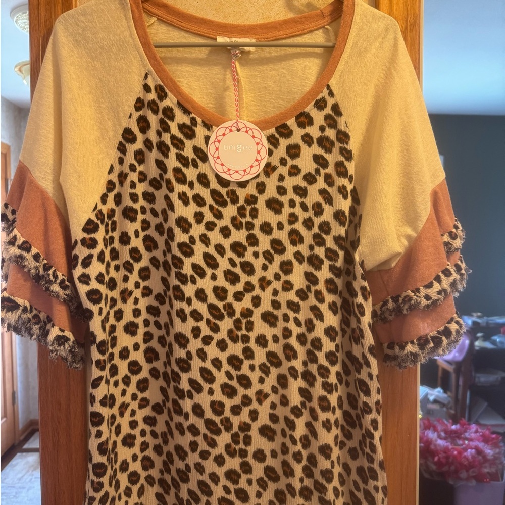 Umgee Rust and Cream Knit Top